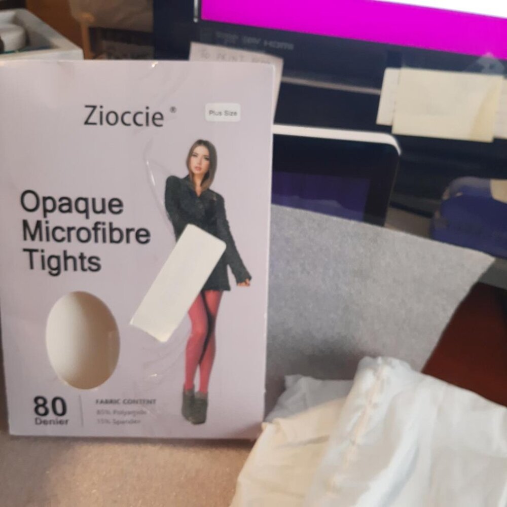NEW In Box ! Zioccie Opaque White Microfibra Tights Size Plus